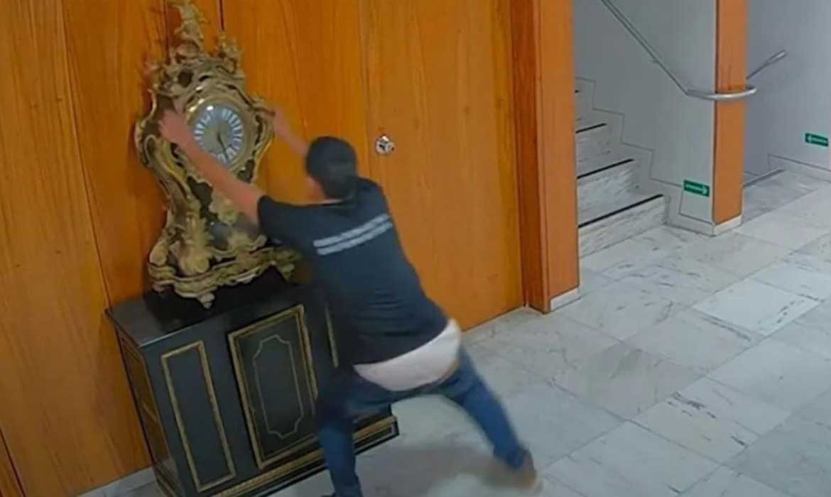 TJMG abre investigação contra juiz