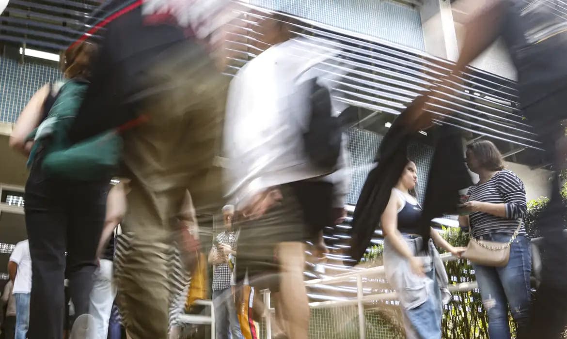 Prazo para pagar taxa do Enem 2025 é prorrogado