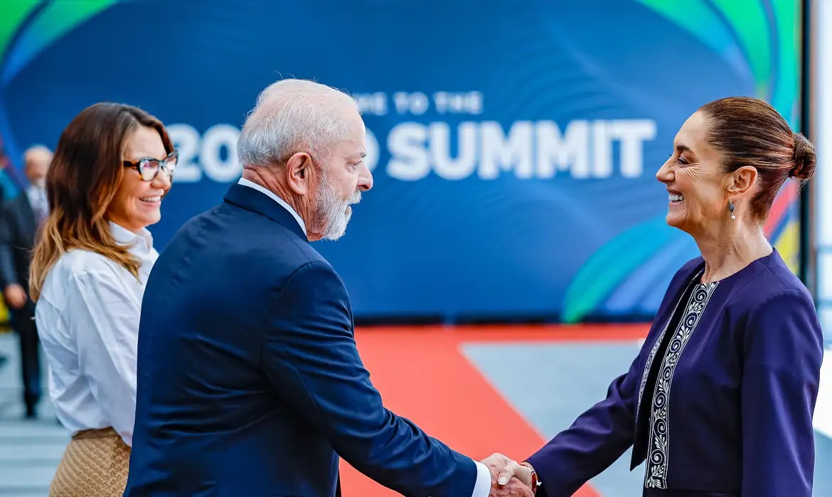 Lula propõe aprofundar relações econômicas