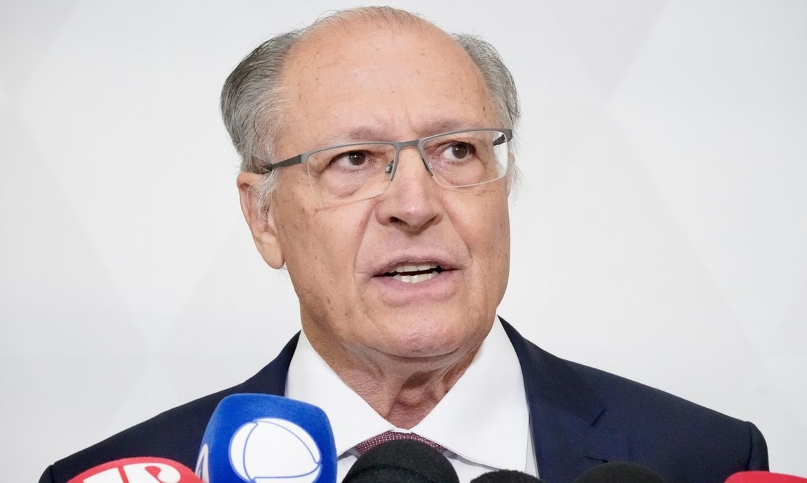 Alckmin se reúne com big techs para discutir tarifaço