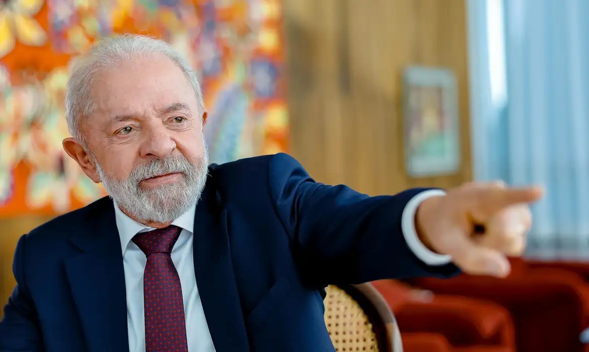 Lula manifesta solidariedade a ministros do STF