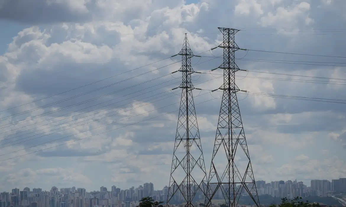 Nova MP tenta evitar alta na conta de luz