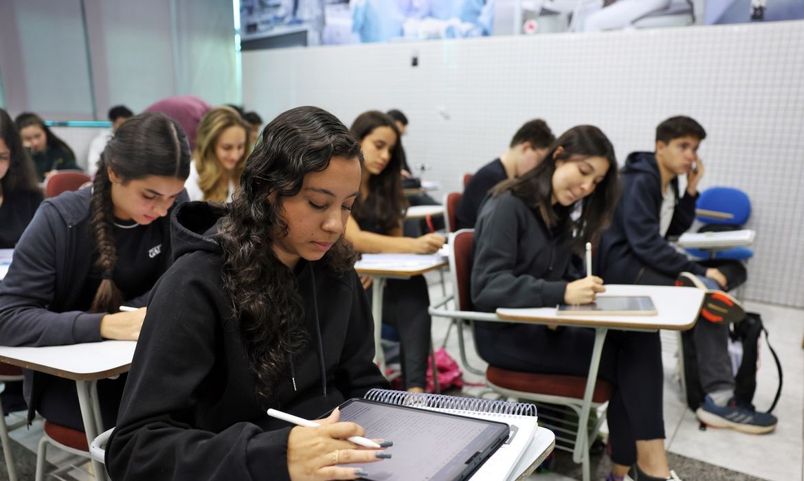 Começam nesta segunda-feira as inscrições do Fies