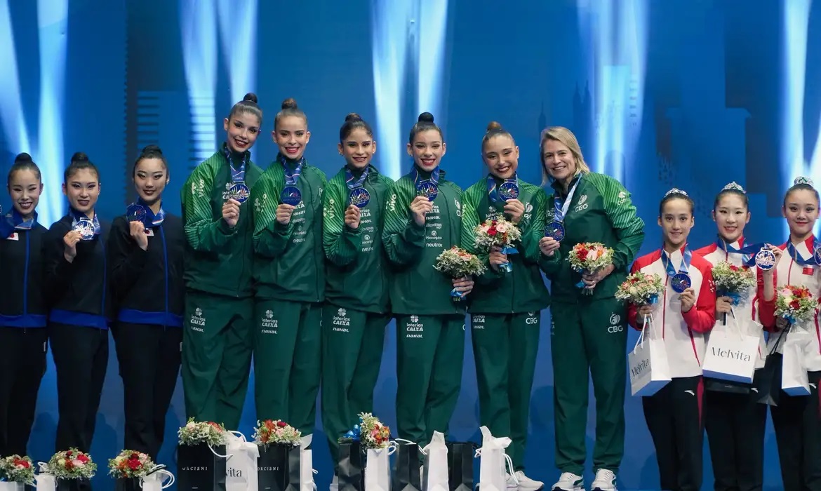 Ginástica rítmica: Brasil leva ouro inédito na Copa