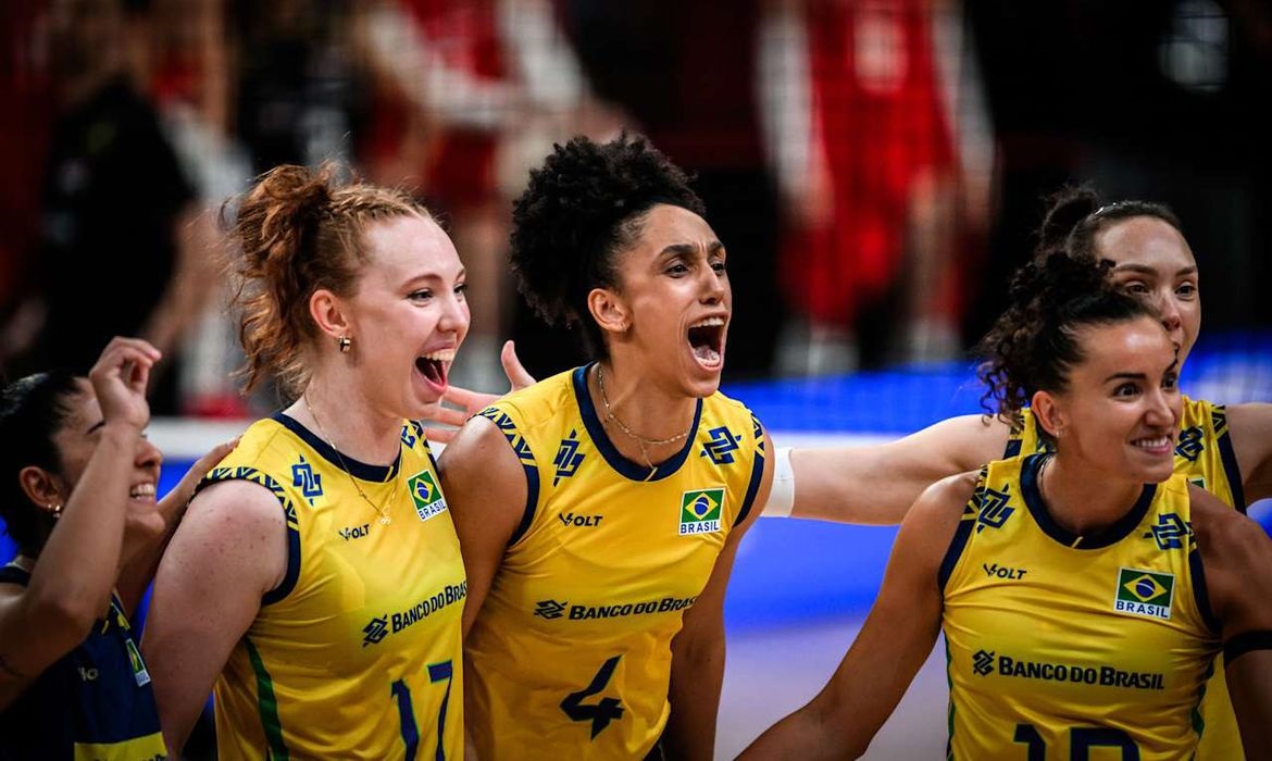 Brasil supera França por 3 sets a 2 na Liga