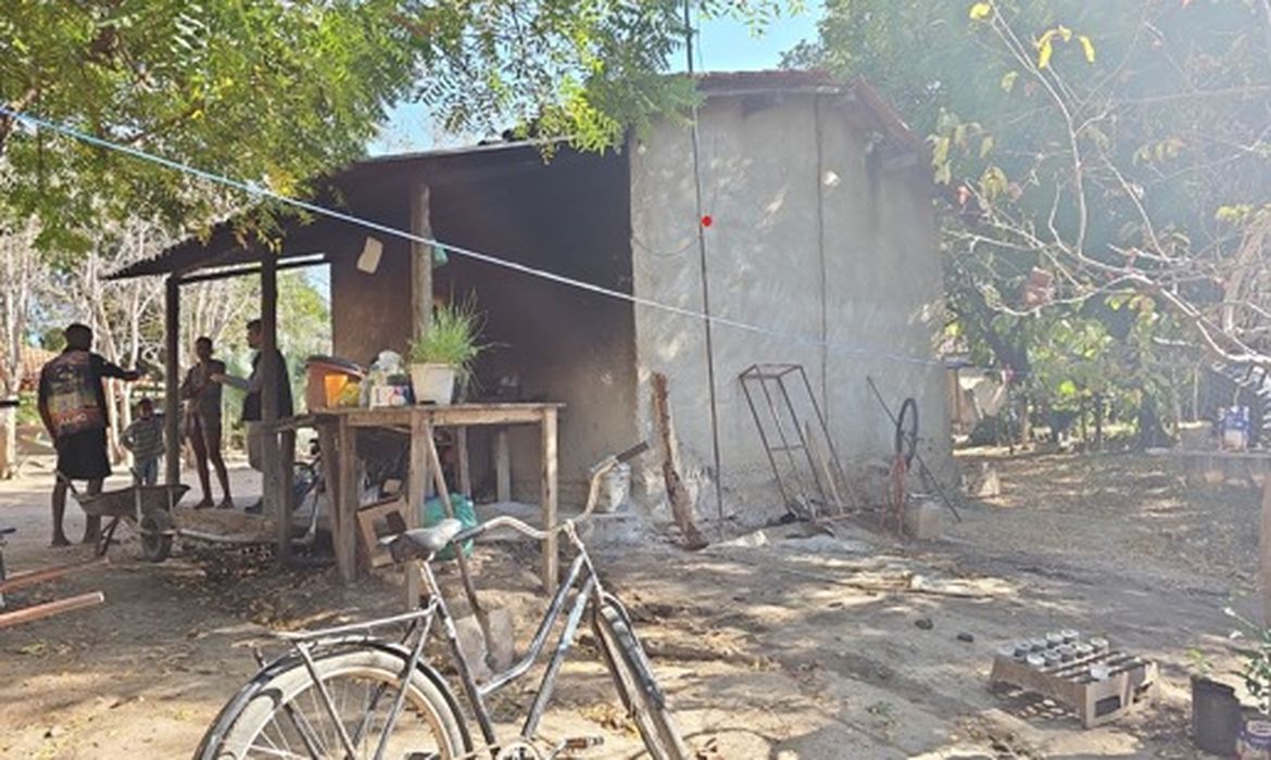 Trabalhador é resgatado de situação análoga à escravidão