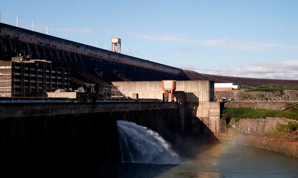Itaipu aposta em energias renováveis