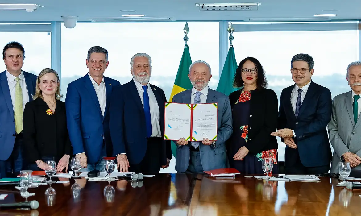 Lula sanciona liberação de R$ 22 bi de fundo para ciência