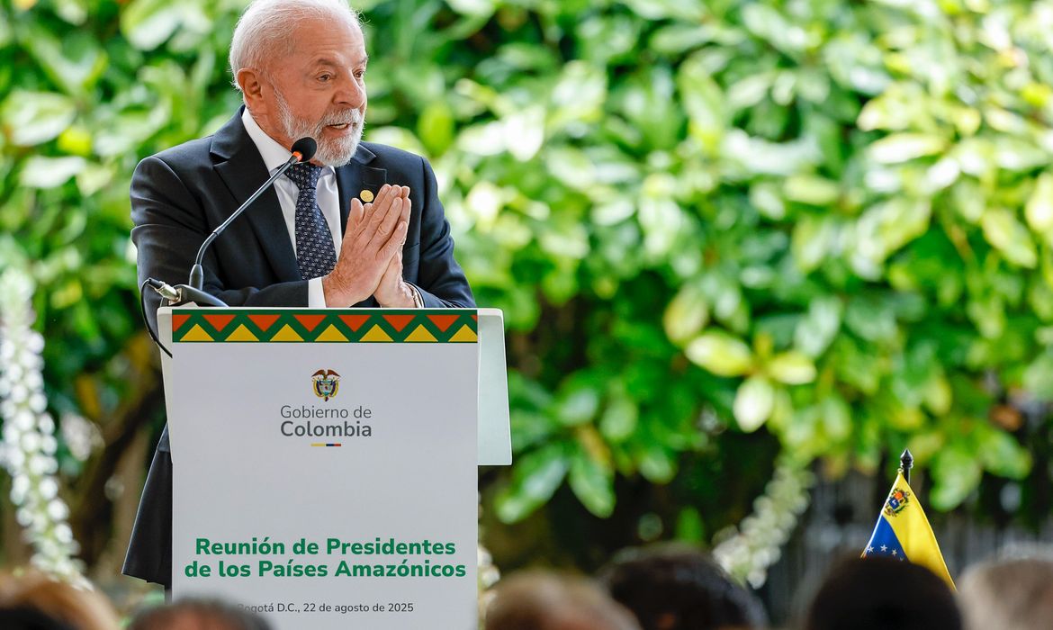 Lula cobra financiamento mas robusto para combate