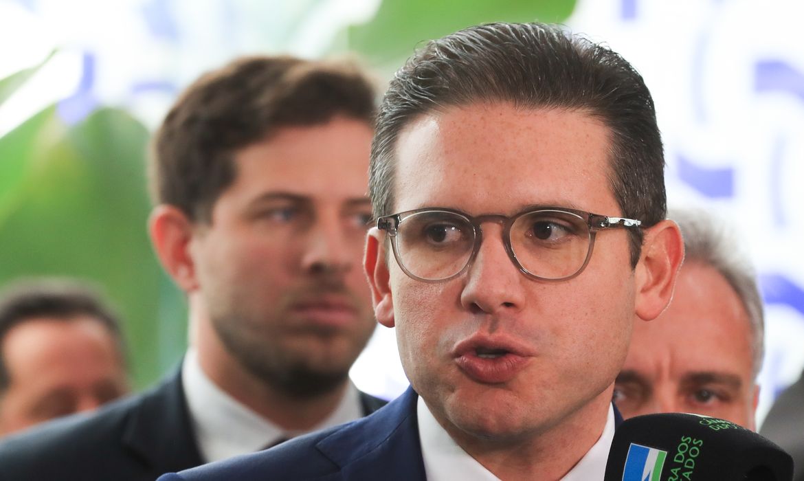 Motta promete projeto "efetivo" para proteger crianças