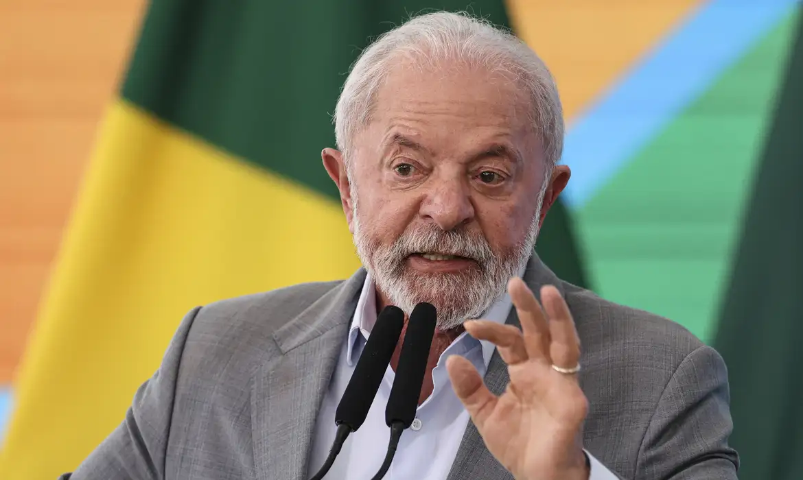 Lula quer decisão conjunta do Brics sobre tarifas