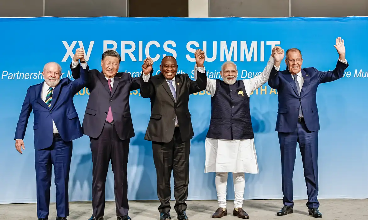 Líderes do Brics conversam sobre tarifaço e guerras