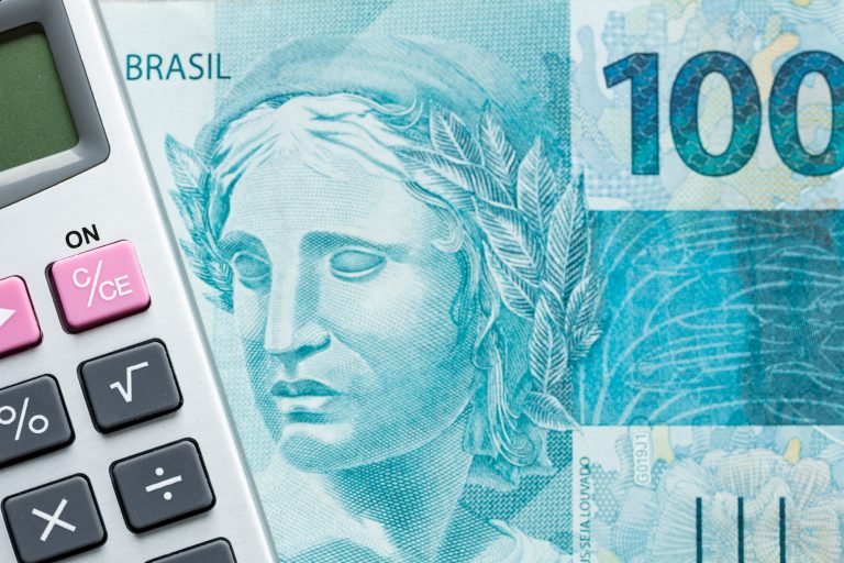 Salário mínimo de 2026 será de R$ 1.631 Fonte: Agência Câmara de Notícias