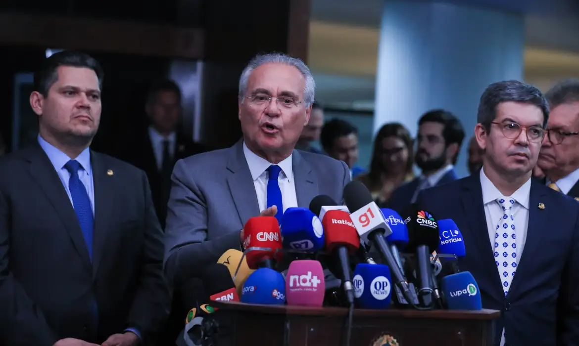 Renan Calheiros será relator do projeto de isenção