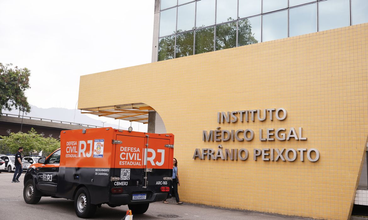 MPRJ envia técnicos periciais independentes ao IML