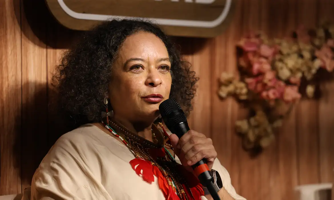 Primeira mulher negra foi empossada