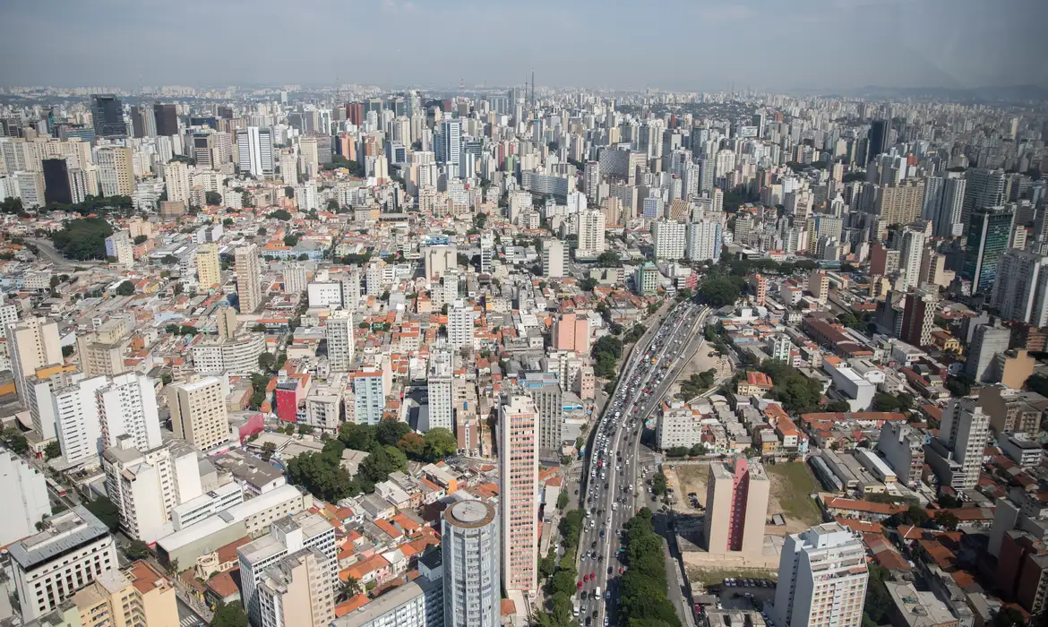 Conselho do FGTS libera uso do fundo para imóveis