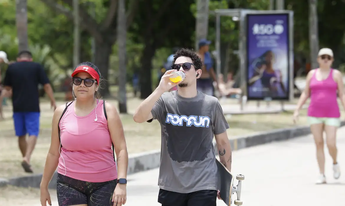 Natal tem sol forte e calor de até 40°C
