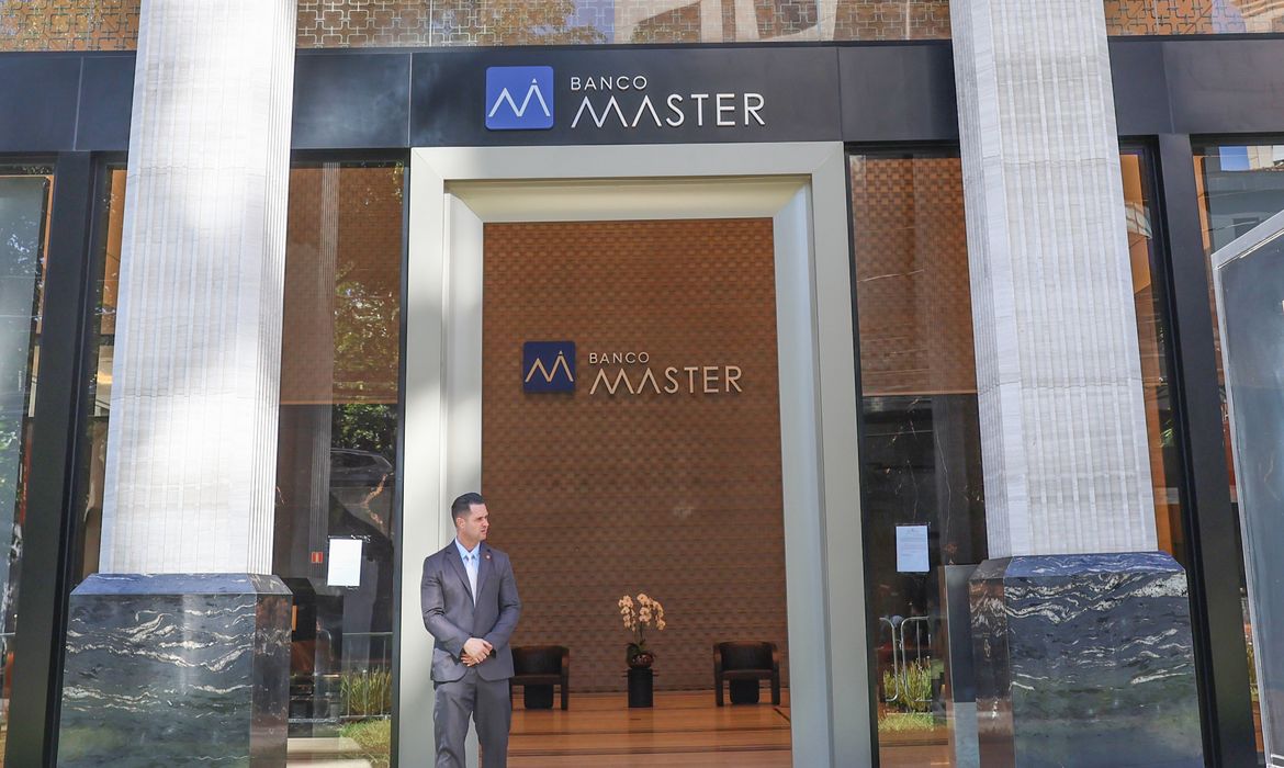 Relator do caso Banco Master no TCU