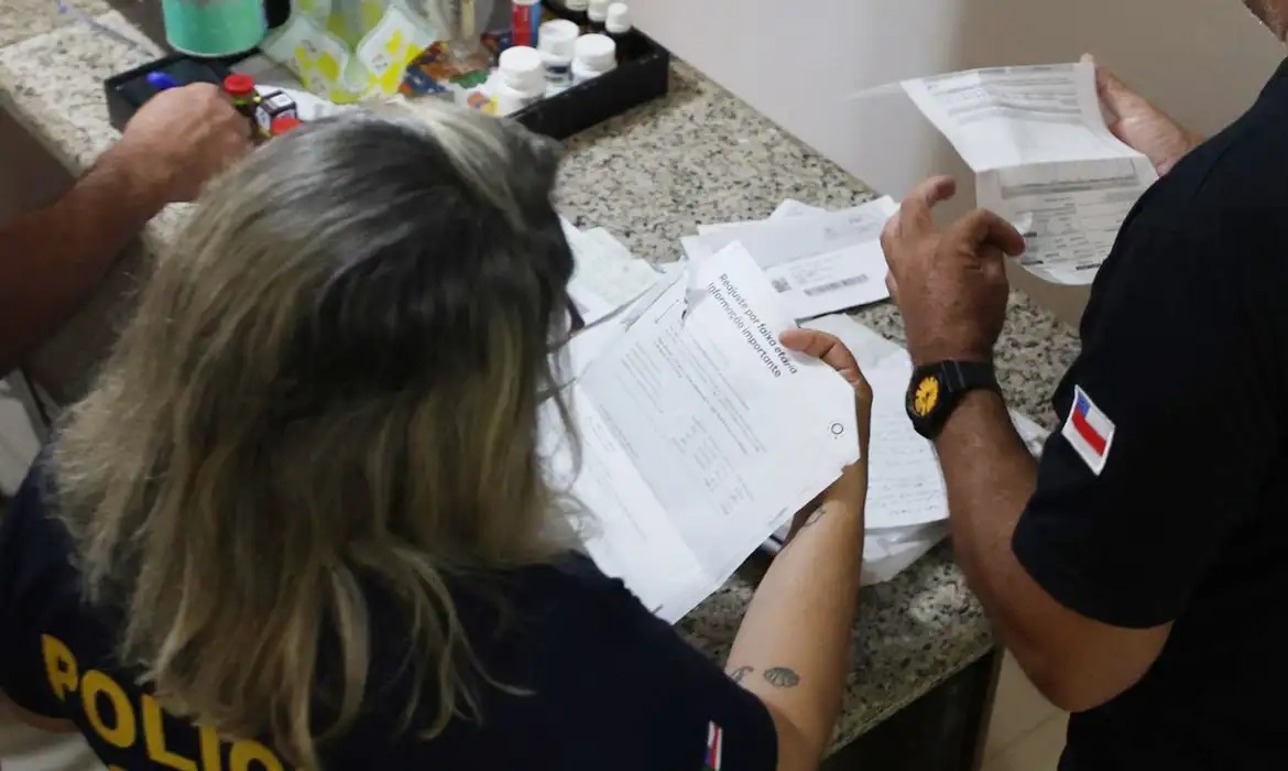 AM: Polícia detém agentes públicos suspeitos