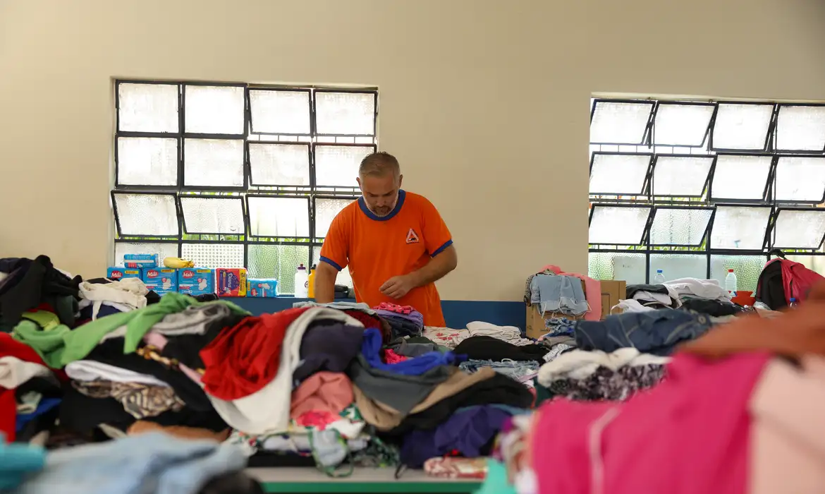 Governo anuncia R$ 60 milhões para reconstrução