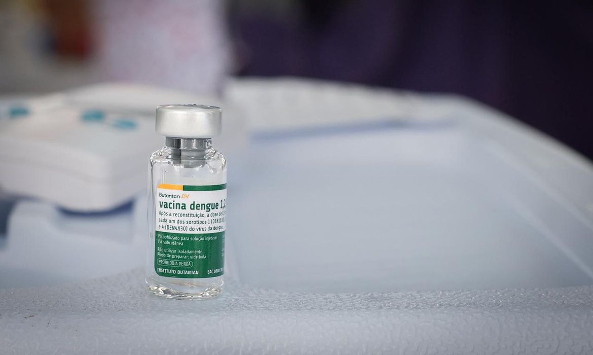Vacina brasileira contra a dengue mantém eficácia