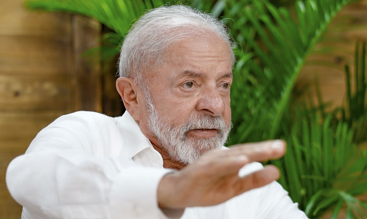 Lula quer anular leilão da Petrobras por vender gás
