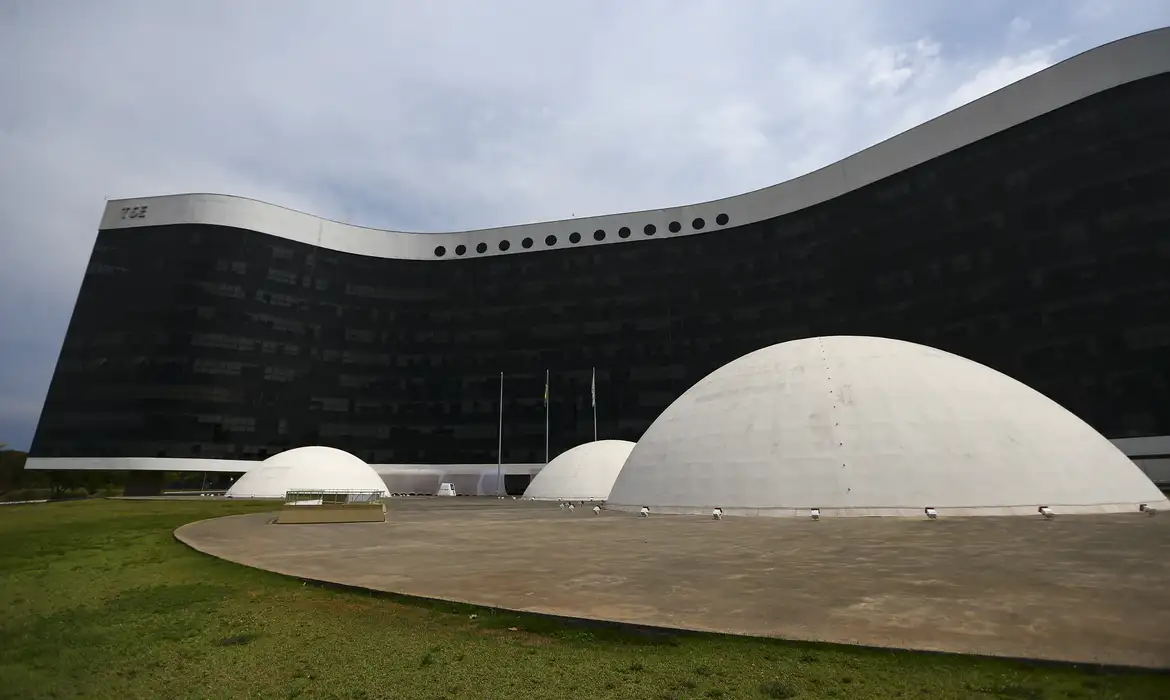 IA pode gerar mais fake news nas eleições