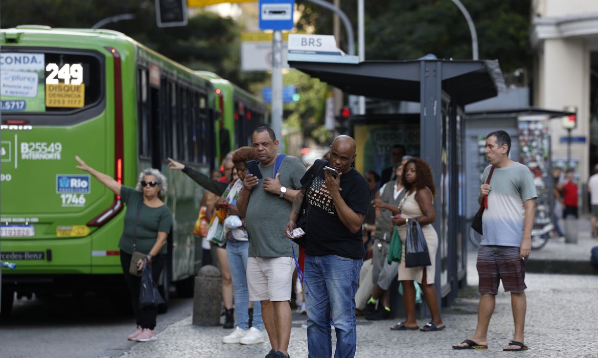 Lula sanciona lei do Marco Legal do Transporte
