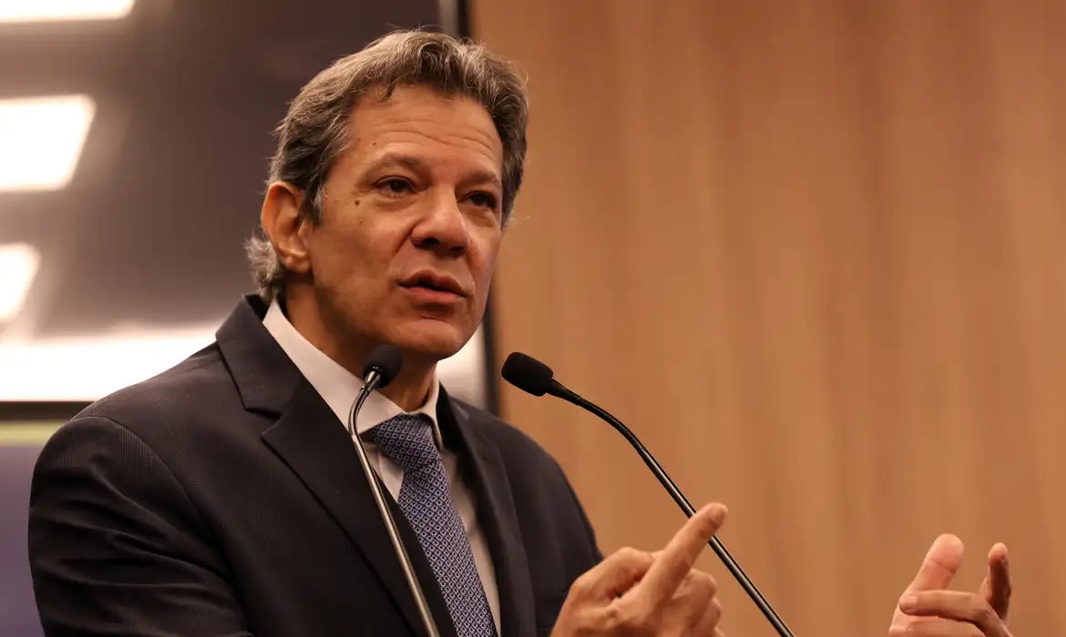 PT lança candidatura de Fernando Haddad