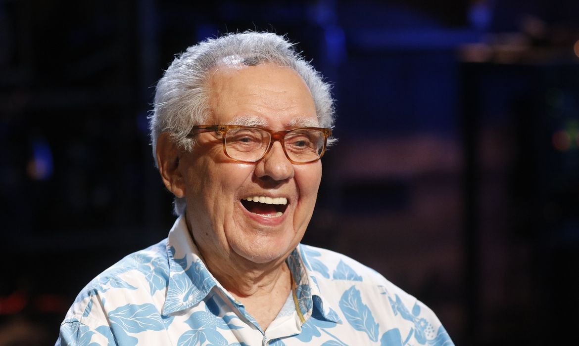 TV Brasil homenageia Luiz Carlos