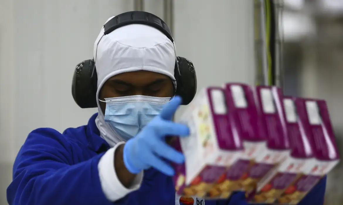 Saiba como empresas devem prevenir riscos à saúde