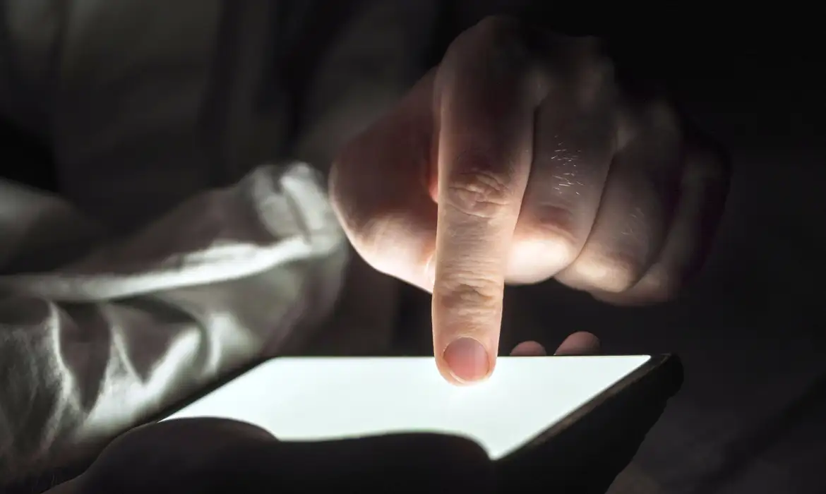 Lei amplia punição a crimes sexuais online