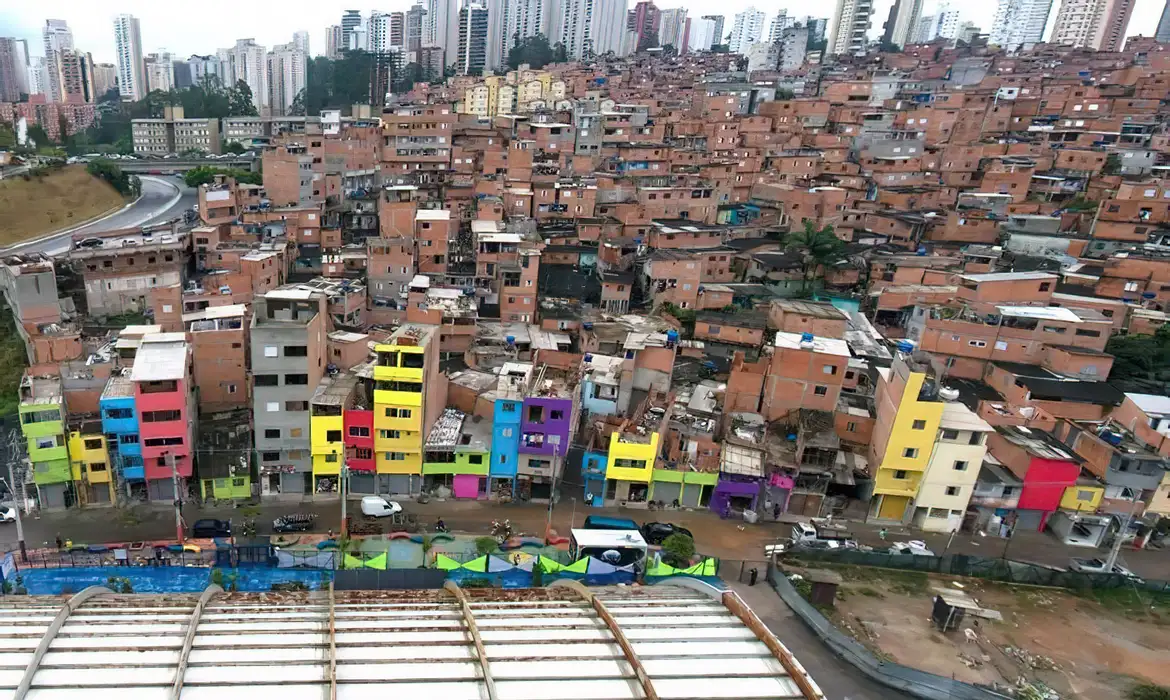 Oxfam Brasil: concentração de riqueza amplia