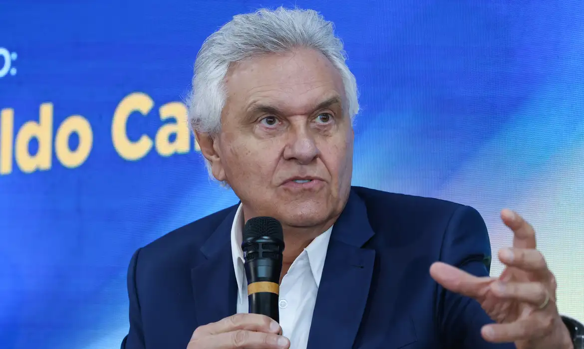 Internado em SP, Ronaldo Caiado recebe diagnóstico