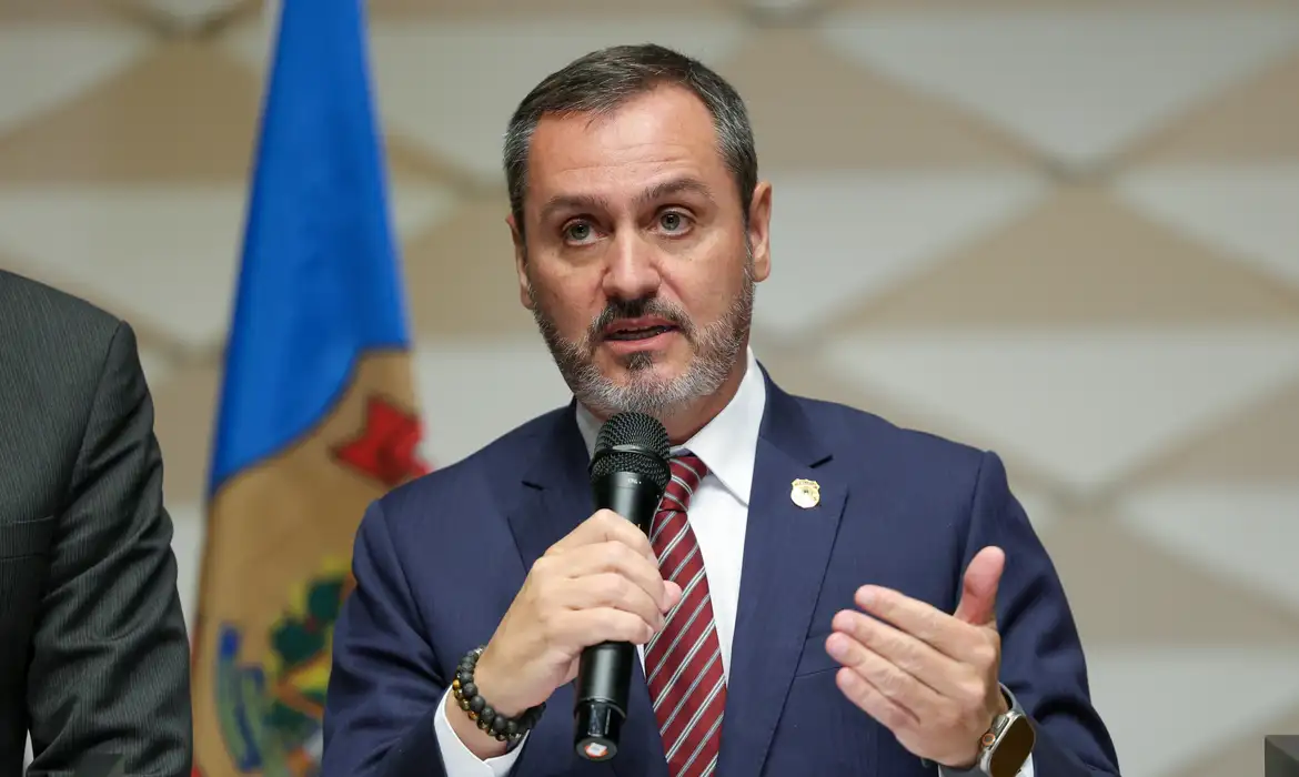 Mendonça afasta Andrei Rodrigues da direção-geral